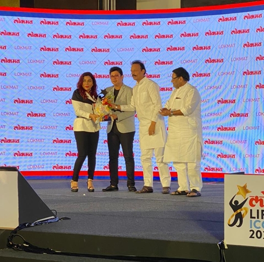 Dr  Naavnedhi K Wwadhwa Is Awarded The Lokmat Lifestyle Icon 2020 As Meditation Guru And Fortune Teller