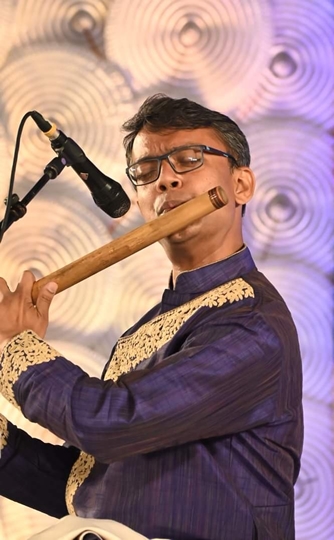 Flautist Cop’s Rendition Wins Hearts At Dover Lane Music Conference 2021