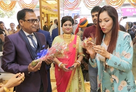 Gorgeous Munmun Dutta (Babita Ji) Launched DHANRAJ JEWELLERS In Sagwara – Rajasthan