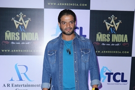 Karan Patel And Arshi Khan At AR Mrs India 2019