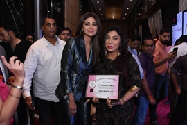 Actress Neha Dhupia Fecilitated Life Coach Dr Naavnidhi K Wadhwa With Times Power Women Awards For The Year 2019