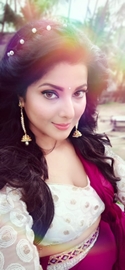 Smriti Sinha’s Comeback In Bhojpuri Films With Bang