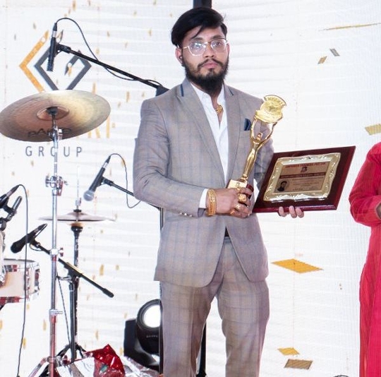 Ravi Chetre Honoured With Empower Direct Selling And Business Award