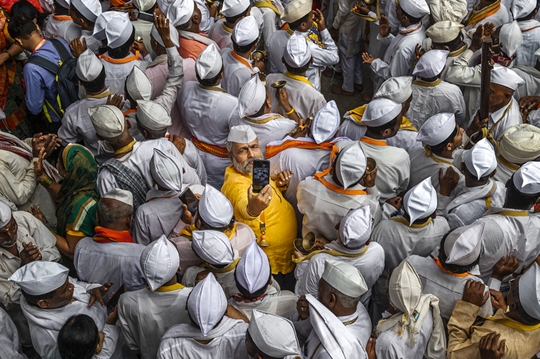 Parvez Damania Transforms Passionate Photographers Into Pandharpur Pilgrims With Purpose  This World Tourism Day