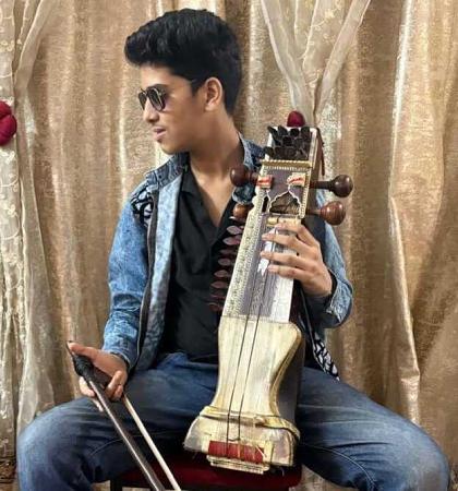 Arham Khan – Grandson Disciple of Sarangi Samrat Ustad Sabri Khansahb