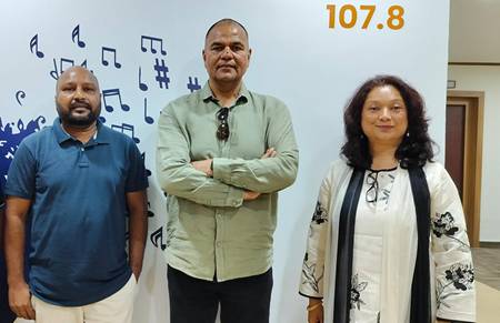एयर वाइस मार्शल से म्यूज़िक प्रोड्यूसर बने संदीप रावत, नीलू रावत और अमित मिश्रा का ‘असर ये तेरा’ जीत रहा दिल