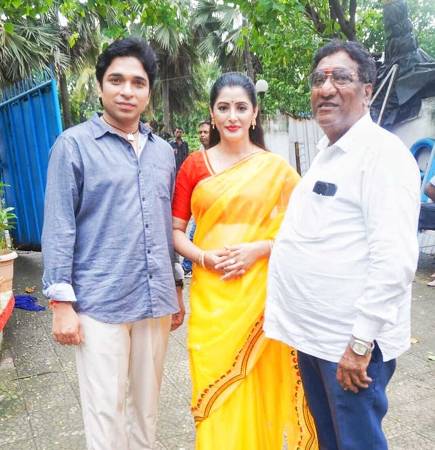 गोयल फिल्म्स प्रस्तुत भोजपुरी फिल्म ‘छठी माई के धोके चरनिया’ की शूटिंग कंप्लीट, पोस्ट-प्रोडक्शन शुरू